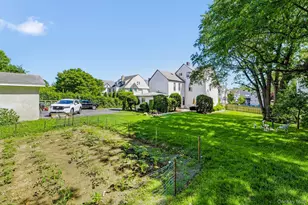 81 Woodland Ave, New Rochelle, NY 10805 - Photo 42