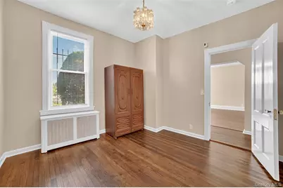 81 Woodland Avenue, New Rochelle, NY 10805 - Photo 8