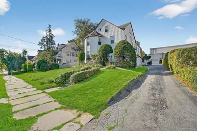 81 Woodland Avenue, New Rochelle, NY 10805 - Photo 2