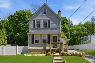 23 Virginia Ave, Huntington, NY 11743 - Photo 2
