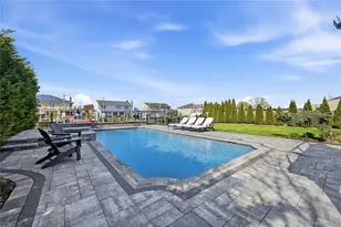 11 Dolphin Ln, West Islip, NY 11795 - Photo 32
