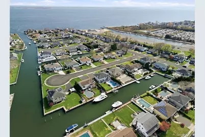 11 Dolphin Lane, West Islip, NY 11795 - Photo 46