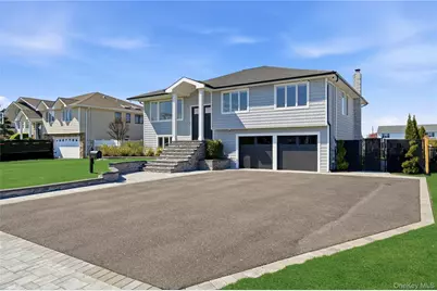 11 Dolphin Lane, West Islip, NY 11795 - Photo 2