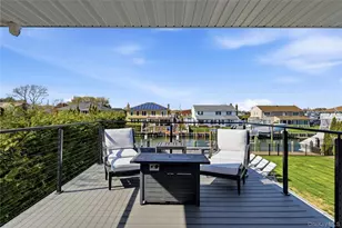 11 Dolphin Ln, West Islip, NY 11795 - Photo 30