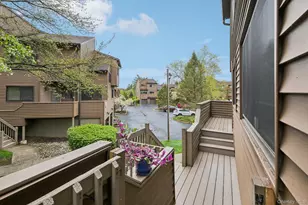 28 Tulip Ct, Nanuet, NY 10954 - Photo 8