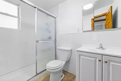 2535 Bayside Lane, Flushing, NY 11358 - Photo 8