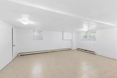 2535 Bayside Lane, Flushing, NY 11358 - Photo 14