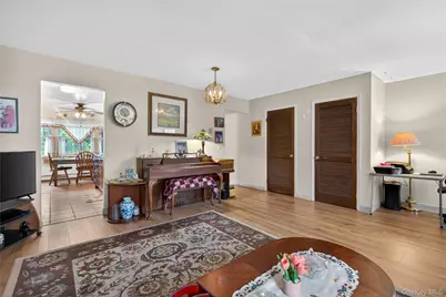 54 Whitman Court, Middletown, NY 10941 - Photo 6