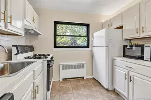 219-74 75th Ave, Oakland Gardens, NY 11364 - Photo 2