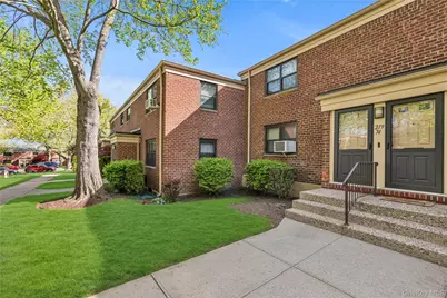 21974 75th Avenue #224B2, Oakland Gardens, NY 11364 - Photo 12