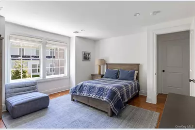 152 Plymouth Court, Manhasset, NY 11030 - Photo 22