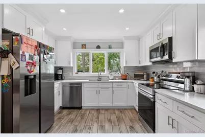 13 Wansor Avenue, Bayville, NY 11709 - Photo 24