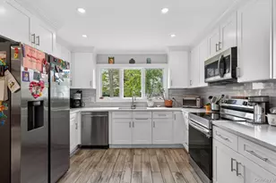 13 Wansor Ave, Bayville, NY 11709 - Photo 24