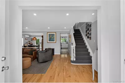 13 Wansor Avenue, Bayville, NY 11709 - Photo 14