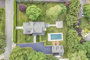 7 Halsey Ave, East Quogue, NY 11942 - Photo 48