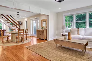 7 Halsey Ave, East Quogue, NY 11942 - Photo 6