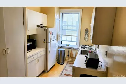 4 Maple Drive #6H, Great Neck, NY 11021 - Photo 8