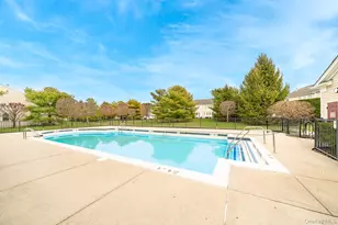 21 Virginia Pine Ln, Bay Shore, NY 11706 - Photo 32