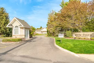 21 Virginia Pine Ln, Bay Shore, NY 11706 - Photo 30