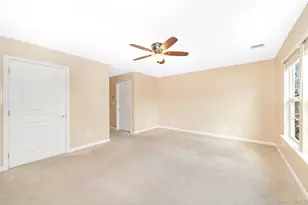 21 Virginia Pine Ln, Bay Shore, NY 11706 - Photo 14