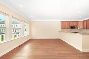 21 Virginia Pine Ln, Bay Shore, NY 11706 - Photo 10