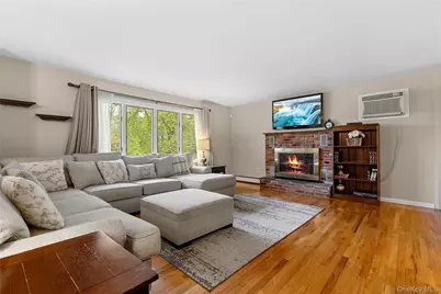3 Valerie Lane, Mahopac, NY 10541 - Photo 4