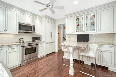 121 Washburn Road, Briarcliff Manor, NY 10510 - Photo 16