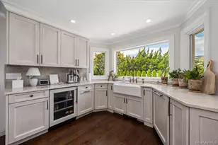 225 Harbor Ln, Massapequa Park, NY 11762 - Photo 8