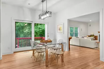 23 Round Hill Road, Scarsdale, NY 10583 - Photo 10