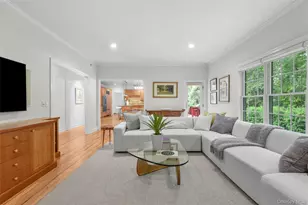 23 Round Hill Rd, Scarsdale, NY 10583 - Photo 12