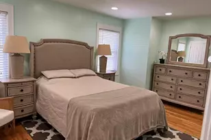 243 Jackson Ave, Syosset, NY 11791 - Photo 10