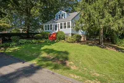 3 Jarvis Court, Huntington, NY 11743 - Photo 2