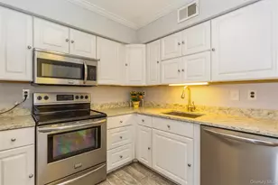 655 Middle Country Rd, Coram, NY 11727 - Photo 6