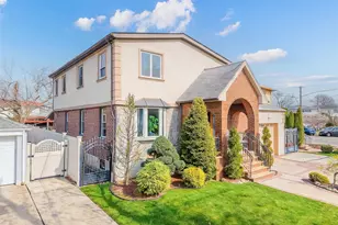 27-15 203rd St, Bayside, NY 11360 - Photo 4
