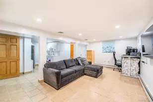 27-15 203rd St, Bayside, NY 11360 - Photo 22