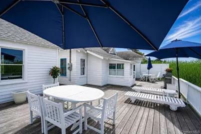 106 West Walk, Bay Shore, NY 11706 - Photo 12