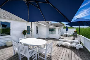 106 W Walk, Bay Shore, NY 11706 - Photo 12
