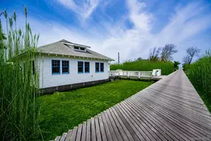 106 W Walk, Bay Shore, NY 11706 - Photo 10