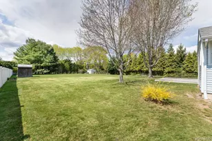 174 Cambon Ave, Saint James, NY 11780 - Photo 28