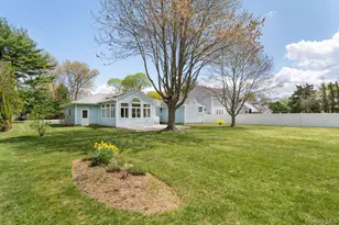 174 Cambon Ave, Saint James, NY 11780 - Photo 26