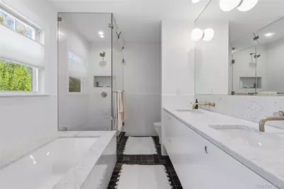 94 Laurel Road, New City, NY 10956 - Photo 32