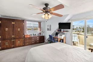 228 W Riviera Dr, Lindenhurst, NY 11757 - Photo 14