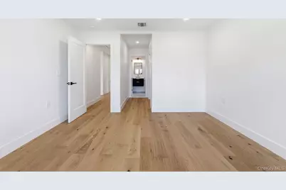 3690 Lufberry Avenue, Wantagh, NY 11793 - Photo 34