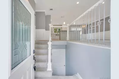 10 Evelyn Drive, Bethpage, NY 11714 - Photo 2