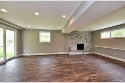 10 Evelyn Drive, Bethpage, NY 11714 - Photo 18