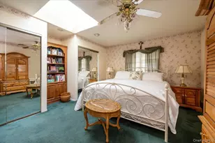 253 Blacksmith Rd S, Levittown, NY 11756 - Photo 14