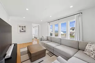 34 Shinnecock Rd, East Quogue, NY 11942 - Photo 10