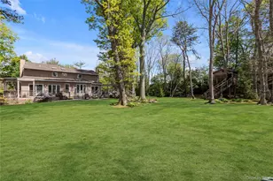 35 Stratford Ave, Dix Hills, NY 11746 - Photo 30