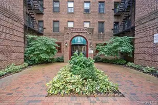 89-10 35th Ave, Jackson Heights, NY 11372 - Photo 2