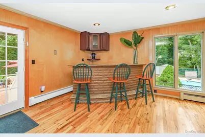 2 Village Drive W, Dix Hills, NY 11746 - Photo 20